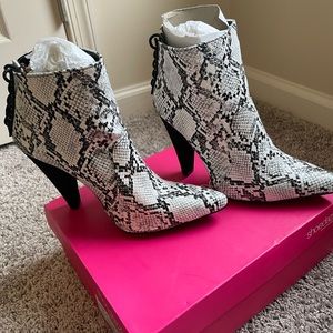 Black and White snakeskin print Gemini core
heel booties